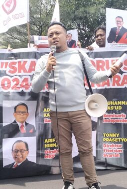 Dari Bank Jatim hingga Dana Hibah, APMP JATIM Tantang Transparansi Pemprov Jatim di Grahadi